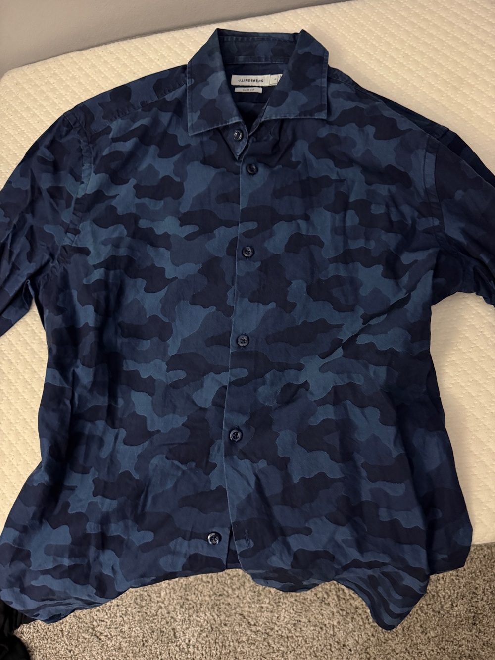 J.Lindeberg Men's Camouflage Field Jacket in Navy and Black slim fit